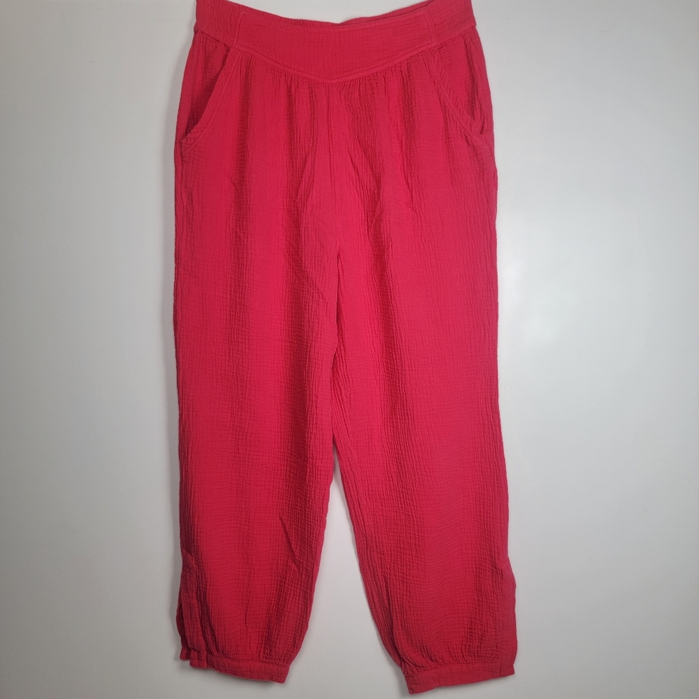 Anthropologie Weekdays Coral Cotton Jogger Style Pants with Button Hem, EUC, szM
